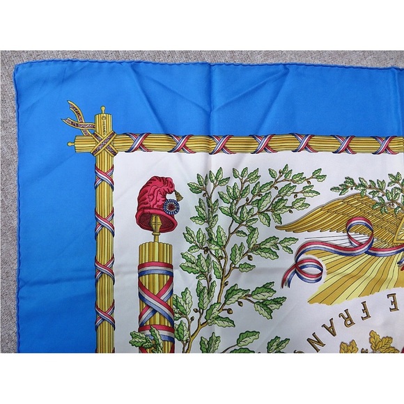 Hermes Tricolor and Gold Silk Scarf - Picture 2 of 11